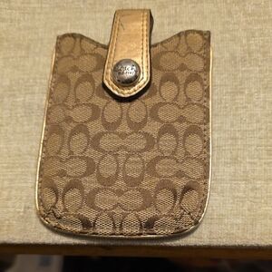 VINTAGE COACH BROWN AND GOLD PHONE CASE